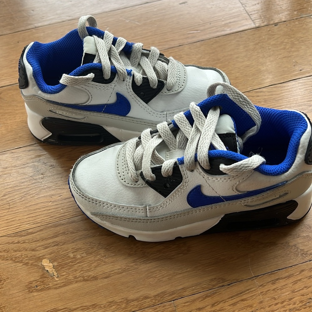 Nike Airmax in white/blue/black - size 11